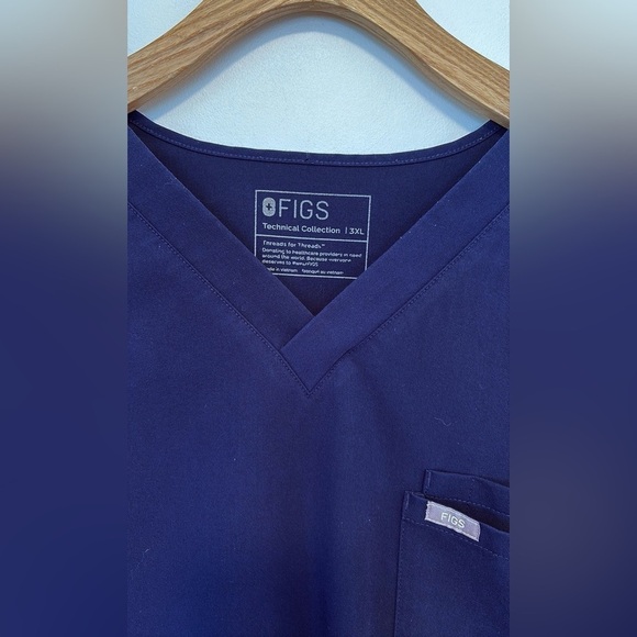 Figs Leon men’s scrub tops , lot of 3 , sz 3XL - Picture 12 of 14